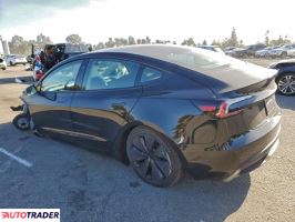 Tesla Model 3 2025