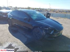 Tesla Model 3 - zobacz ofertę