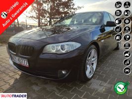 BMW 530 2011 3.0 245 KM