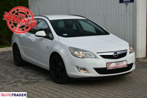 Opel Astra 2011 1.7 110 KM