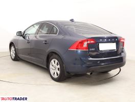 Volvo S60 2011 2.0 160 KM