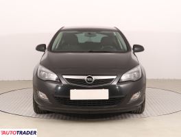 Opel Astra 2011 1.4 138 KM