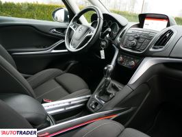 Opel Zafira 2015 1.6 120 KM