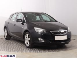 Opel Astra 2010 1.4 138 KM