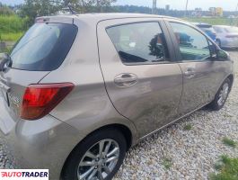 Toyota Yaris 2014 1.3 99 KM