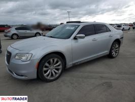 Chrysler 300C 2020 3