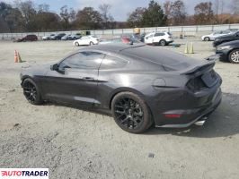Ford Mustang 2022 5