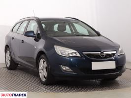 Opel Astra - zobacz ofertę