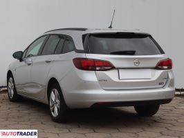Opel Astra 2018 1.6 108 KM