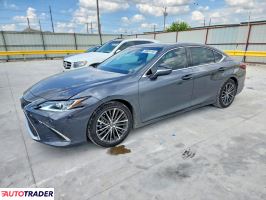 Lexus ES - zobacz ofertę
