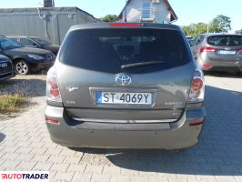Toyota Corolla Verso 2006 2.2 136 KM