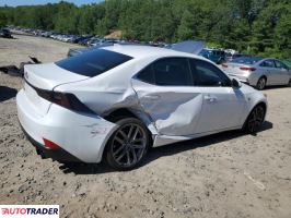 Lexus IS 2020 3
