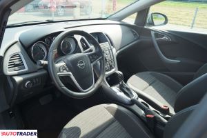 Opel Astra 2014 1.6 116 KM