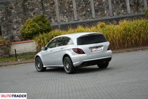 Mercedes R-klasa 2008 3.0 190 KM