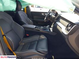 Volvo V60 2025 2