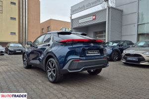 Toyota C-HR 2023 1.8 140 KM