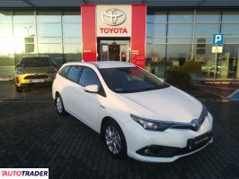 Toyota Auris 2017 1.8 135 KM Toyota Auris 2017 1.8 135 KM