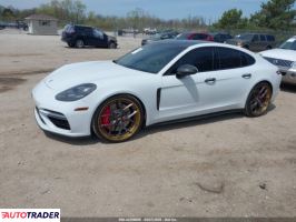 Porsche Panamera 2019 4