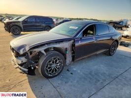 Hyundai Genesis 2021 3