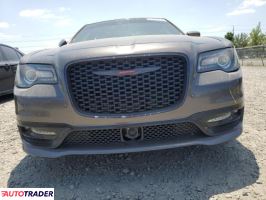 Chrysler 300C 2021 3