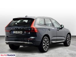 Volvo XC60 2022 2.0 197 KM