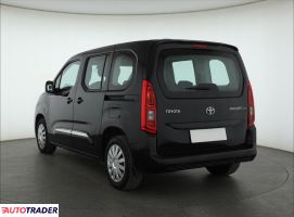 Toyota Pozostałe 2021 1.5 100 KM