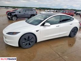 Tesla Model 3 2024