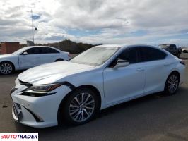 Lexus ES 2019 3