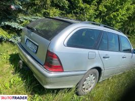 Mercedes 1998 2.2 70 KM