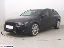 Audi A4 2010 2.0 207 KM