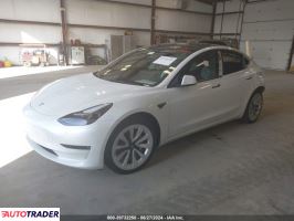 Tesla Model 3 2022