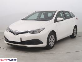 Toyota Auris 2015 1.4 88 KM Toyota Auris 2015 1.4 88 KM