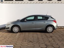 Opel Astra 2014 1.4 118 KM