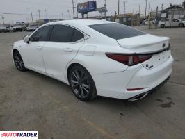 Lexus ES 2019 3