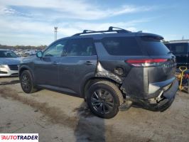 Nissan Pathfinder 2022 3