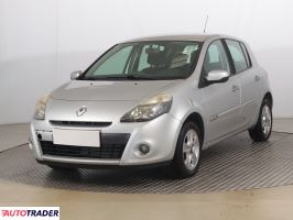 Renault Clio 2010 1.1 77 KM