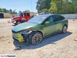Tesla Model X 2020