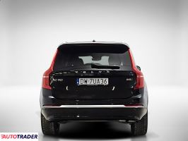 Volvo XC90 2022 2.0 235 KM