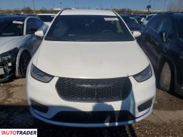 Chrysler Pacifica 2023 3