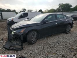 Nissan Altima - zobacz ofertę