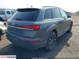 Audi Q7 2021 3