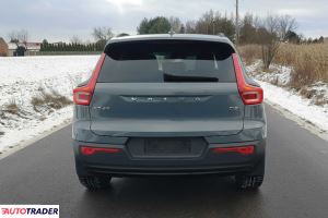 Volvo XC40 2019 150 KM