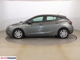 Opel Astra 2017 1.4 123 KM