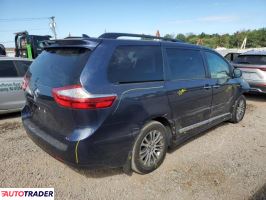 Toyota Sienna 2019 3