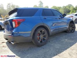 Ford Explorer 2022 3