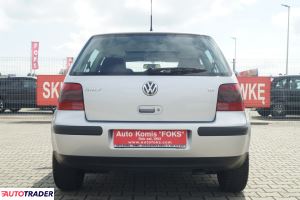 Volkswagen Golf 2001 1.6 105 KM