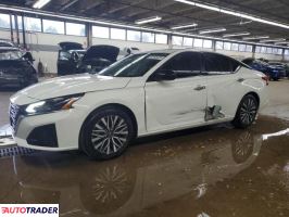 Nissan Altima - zobacz ofertę