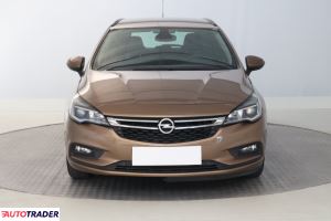 Opel Astra 2017 1.4 123 KM