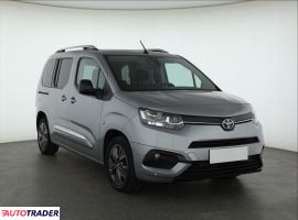 Toyota Pozostałe 2022 1.2 128 KM
