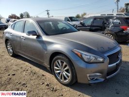 Infiniti Q70 2018 3